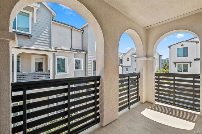 Building Photo - 32020 Paseo Legado