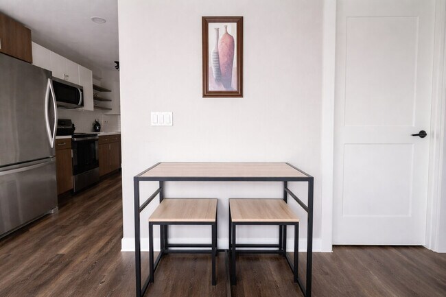 Foto del edificio - 4802 Capitol Ave