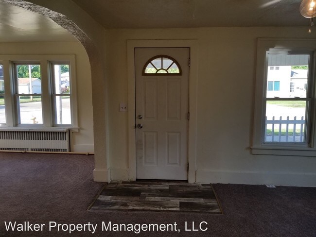 Building Photo - 3 br, 1 bath House - 553 S. Franklin St