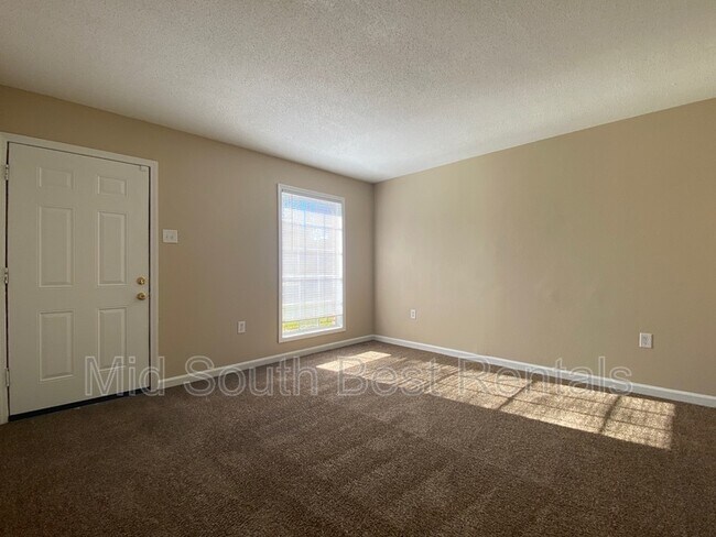 Building Photo - 3350 Brockcrest Cove