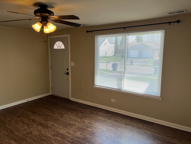 Building Photo - 1090 Pheasant Run Ln