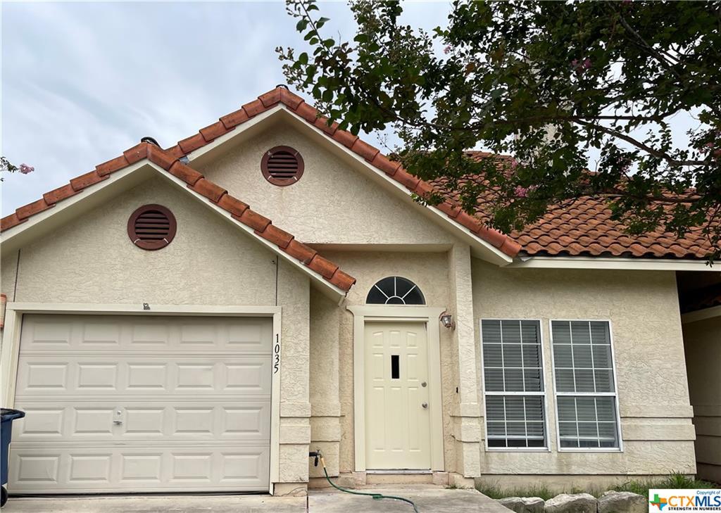 1035 Rivertree Dr, New Braunfels, TX 78130 Townhome Rentals in New