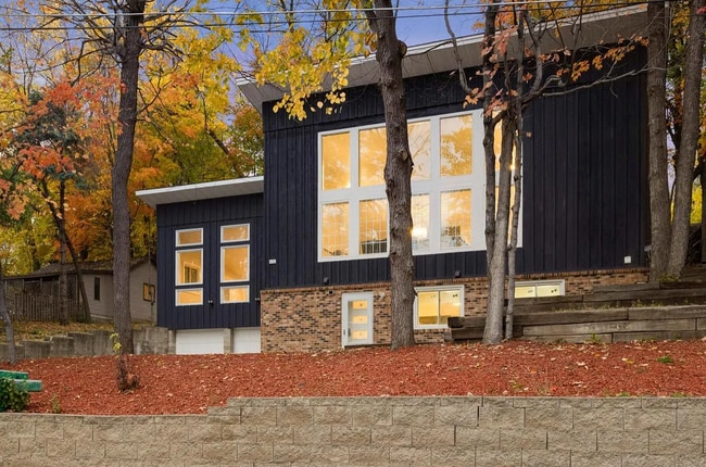 Building Photo - 4442 Dorchester Rd