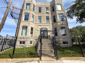 Building Photo - 317 S Homan Ave