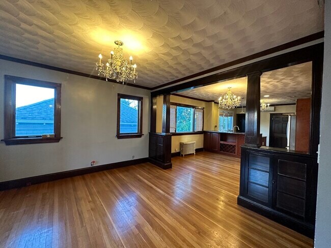 Building Photo - 12 Haskell Ave