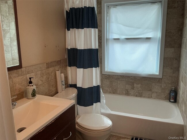 Foto del edificio - 12 E John St