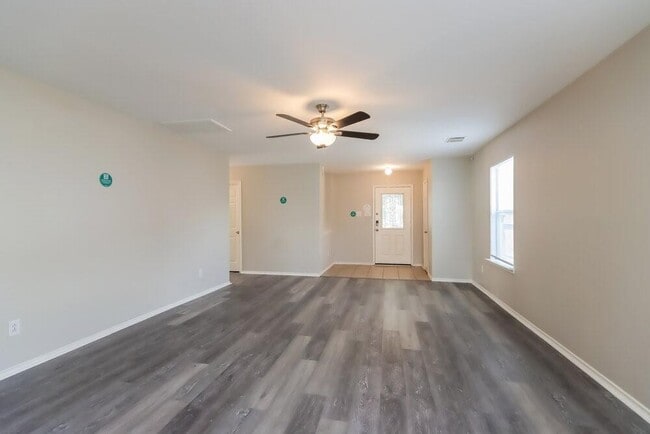 Building Photo - 22922 Twisting Pine Dr
