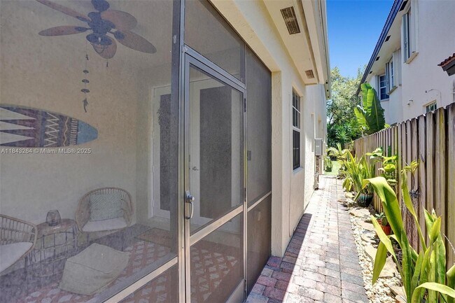 Foto del edificio - 426 SW 9th St
