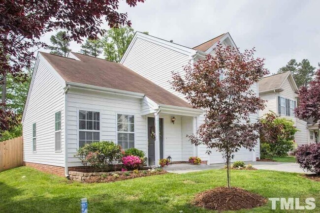 Foto del edificio - 4 Richardson Cir