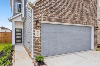 Building Photo - 7818 Starfish Arbor Dr