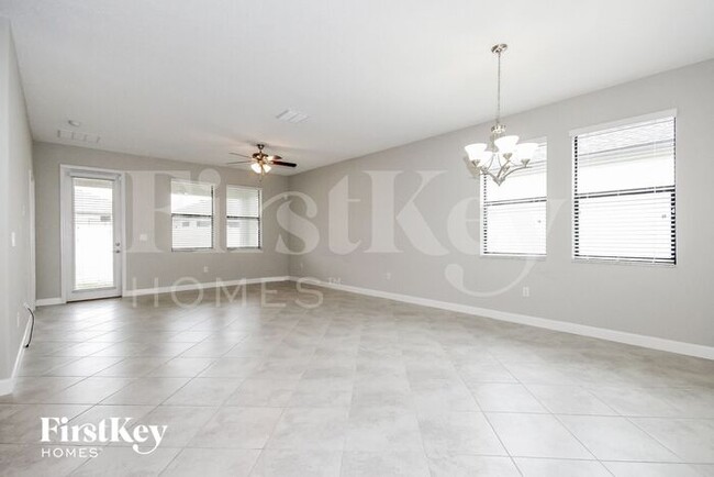 Foto del edificio - 13244 Satin Lily Dr