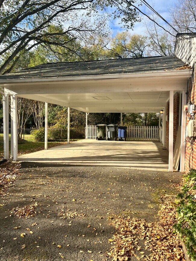 Alexandria/Fort Hunt/Hollin Hall 7908 We... House Rental in