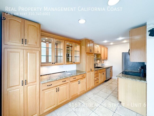 Building Photo - 8163 Redlands St