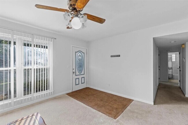 Foto del edificio - 2275 Grants Pkwy