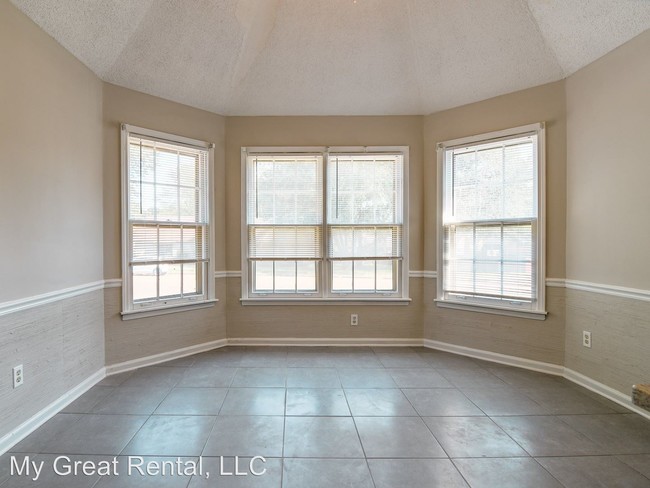 Building Photo - 3 br, 2 bath House - 6911 N Hedgewall Circle