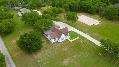 Building Photo - 10018 Jackson Rd Building Photo - 10018 Jackson Rd