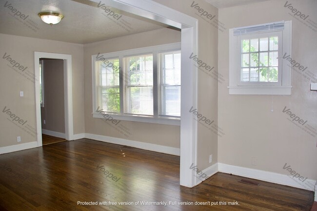 Foto del edificio - 5405/5407 Harrison St.