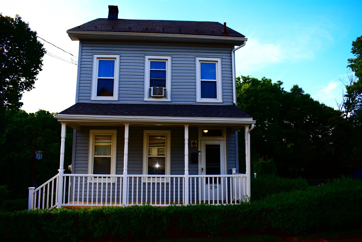 Primary Photo - 229 6th St