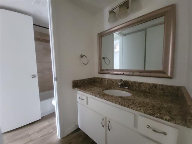 Building Photo - 4651 Country Creek Dr