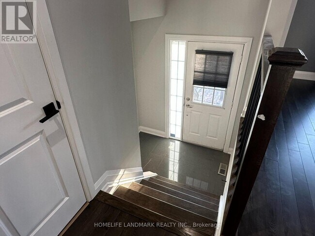 Building Photo - 2398 Britannia Rd W