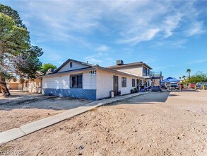 Building Photo - 1641 N Lamont St