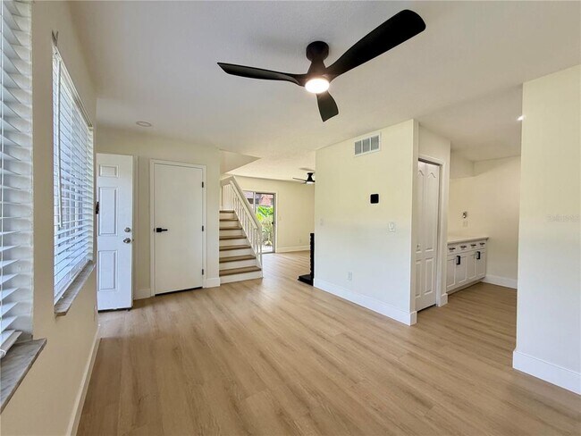 Building Photo - 5100 Picadilly Circus Ct