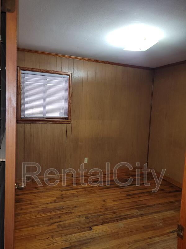 Building Photo - 1217 Hornbrook St