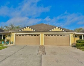 Building Photo - 1131 Zephyrhills Byp