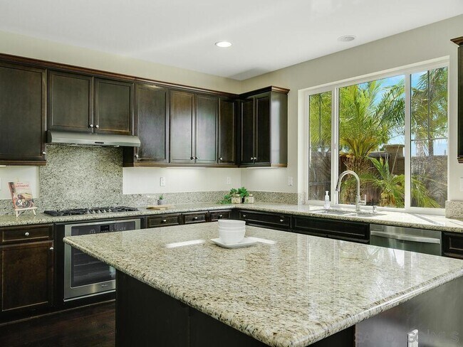 Foto del edificio - 2354 Trellis St