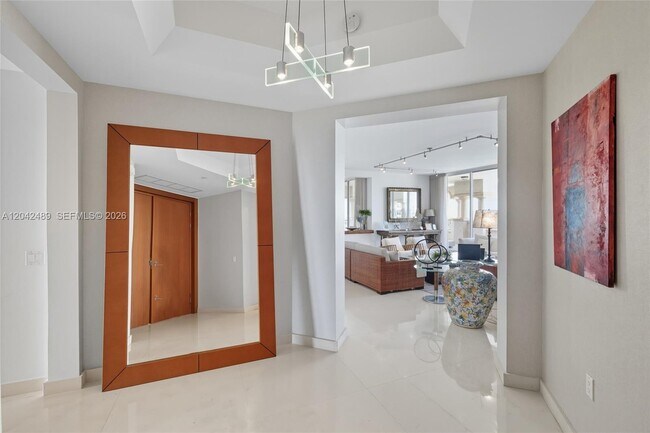 Foto del edificio - 7141 Fisher Island Dr