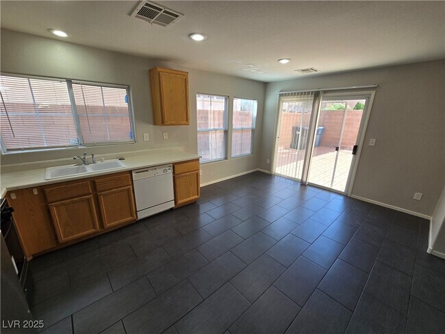 Foto del edificio - 11150 Ranch Valley St