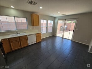 Building Photo - 11150 Ranch Valley St