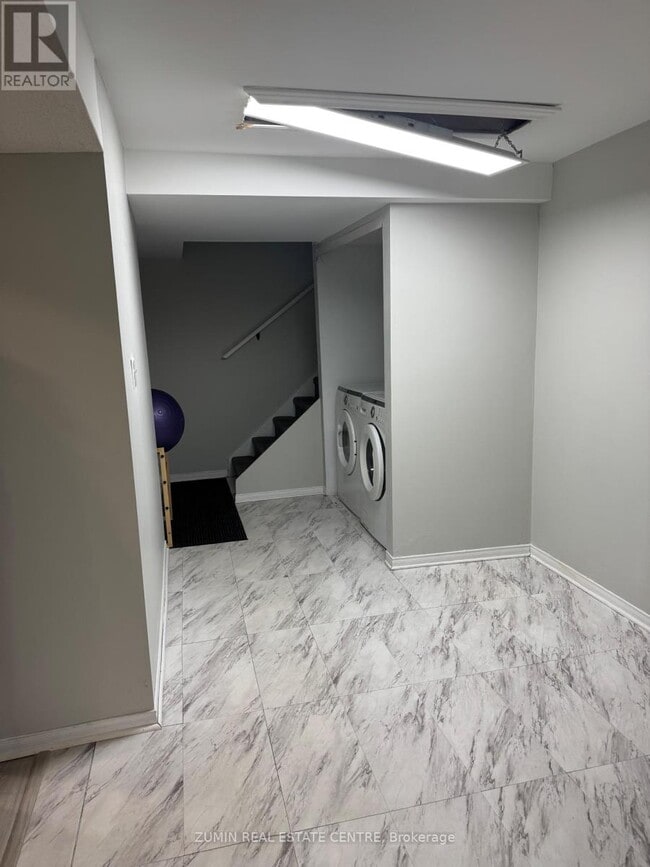 Building Photo - 7355 Aldergrove Ct