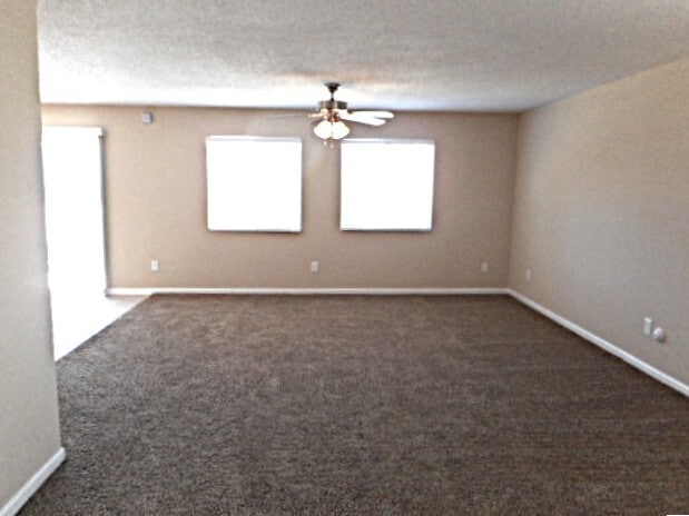 Building Photo - 1836 Chatfield Dr