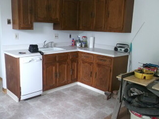 Building Photo - 6 3rd St