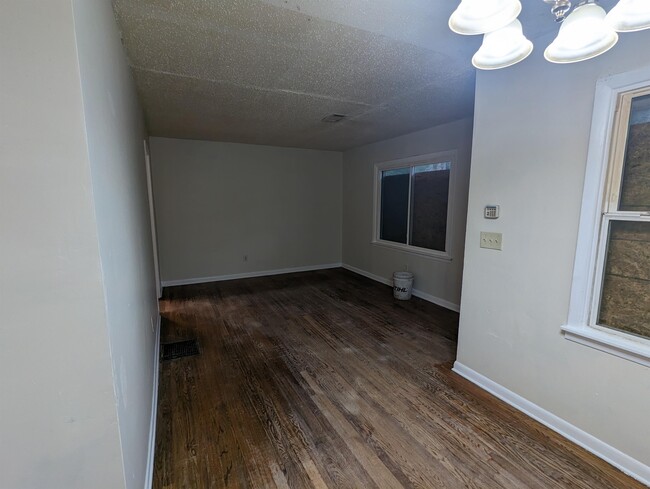 Foto del edificio - 2803 Marco Dr NW