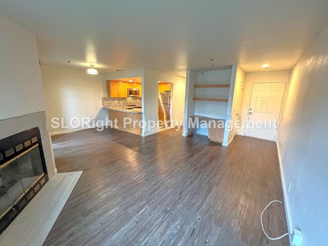 Building Photo - AVAILABLE AUGUST- Centrally Located SLO Townhome - 1 Bed / 1 Bath