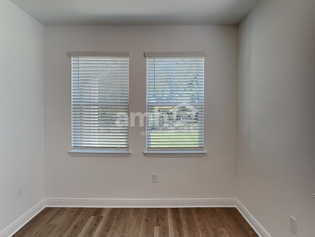 Building Photo - 14621 Cedar Trunk Ter