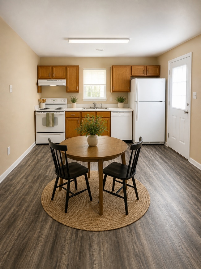 Building Photo - 2308 Juniper Dr
