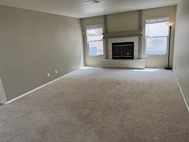 Building Photo - 1652 Sand Canyon Dr