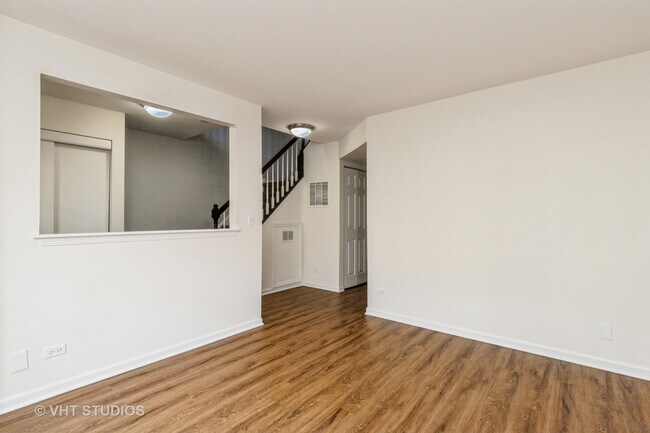 Foto del edificio - 255 W Treehouse Ln