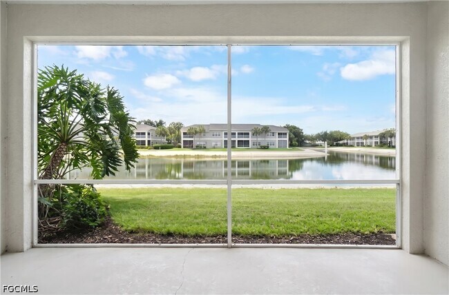 Foto del edificio - 12141 Summergate Cir