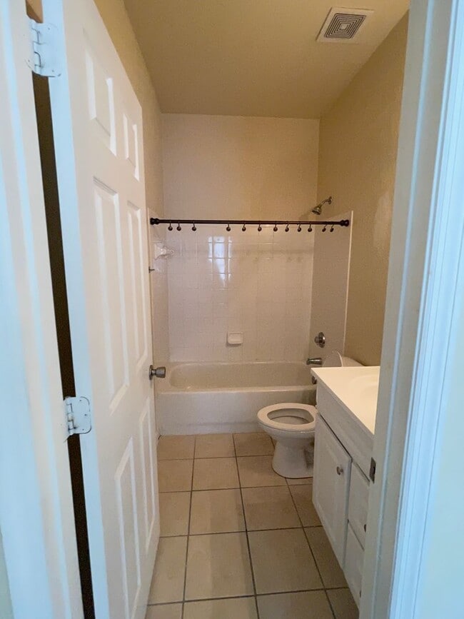 Photo - Beautiful 2 bedroom 2.5 bathroom townhome
