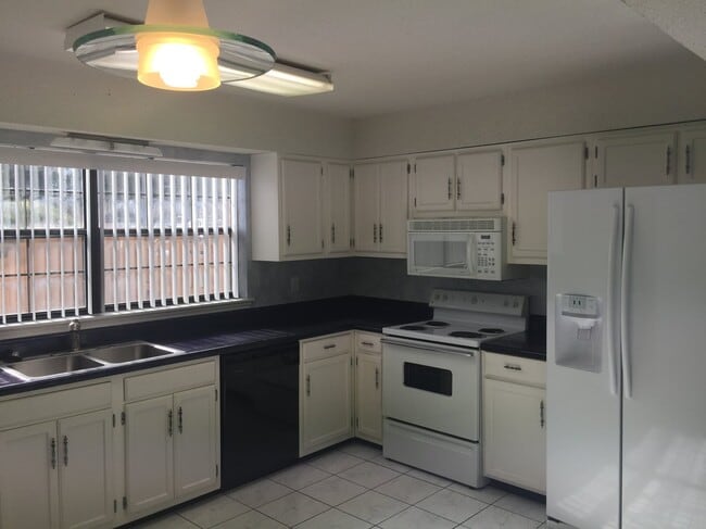 Foto del edificio - 27 11th St