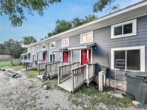Building Photo - 1108 W McCarty Ln