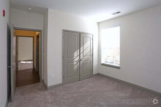 Building Photo - Watercourse