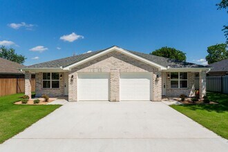 Building Photo - 503 Bonnie Dr