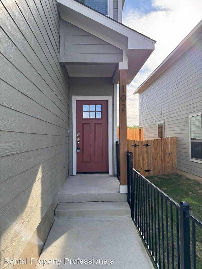 Foto del edificio - 3 br, 2.5 bath House - 7520 Magnolia Villa...