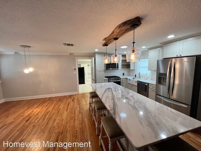 Building Photo - 3 br, 2 bath House - 2400 Rob Lane