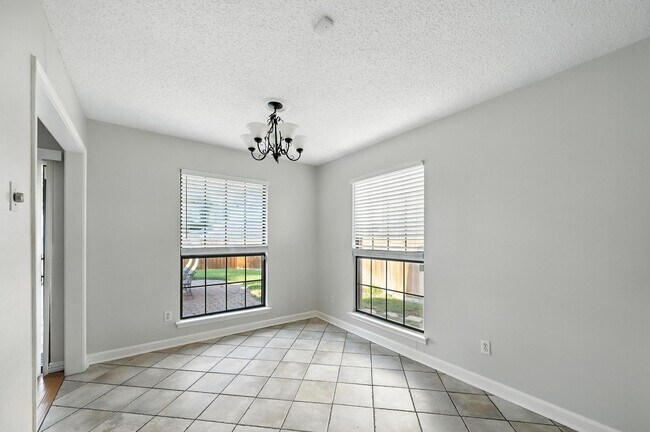 Foto del edificio - Beautiful 4-Bedroom Home in Sought-After Plano